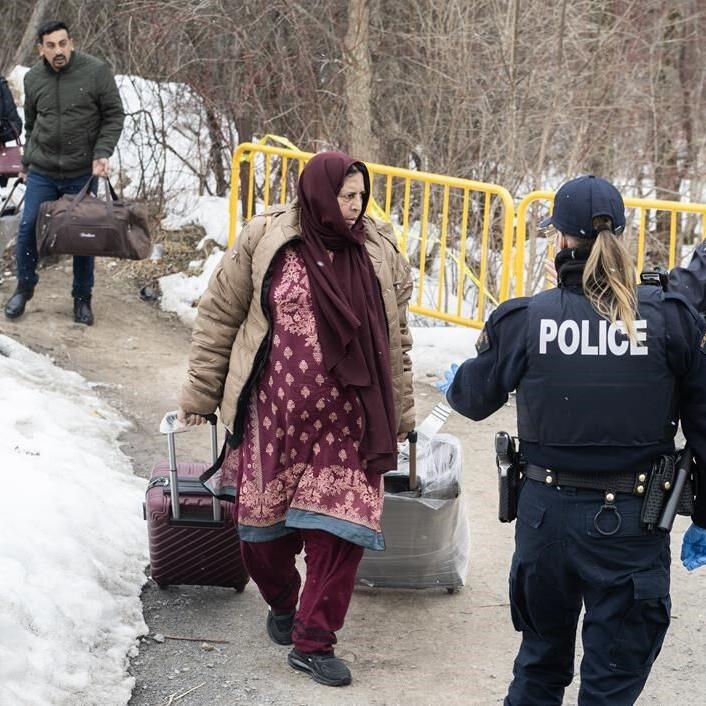 RCMP demolish last structure at Quebec's Roxham Road migrant crossing
